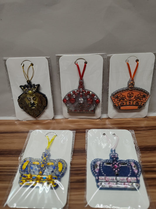 Crown decor