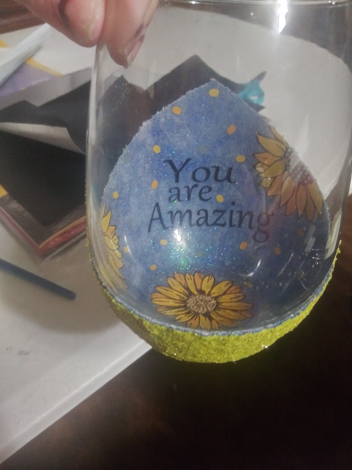 Peekaboo wine glass