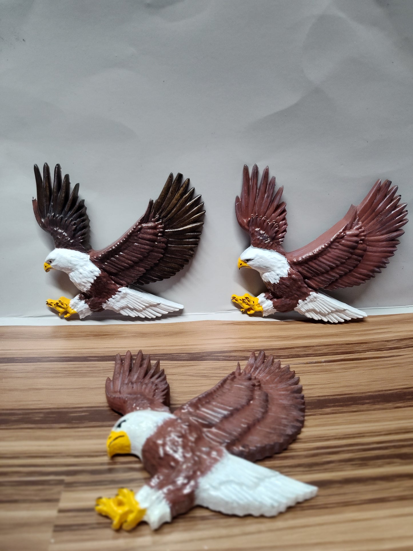Eagle wall hangings (set of 2)